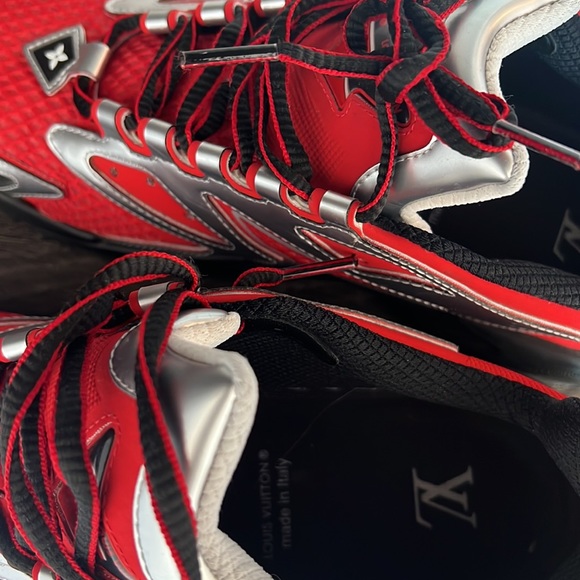 Louis Vuitton Runner tactic sneaker - Picture 3 of 4